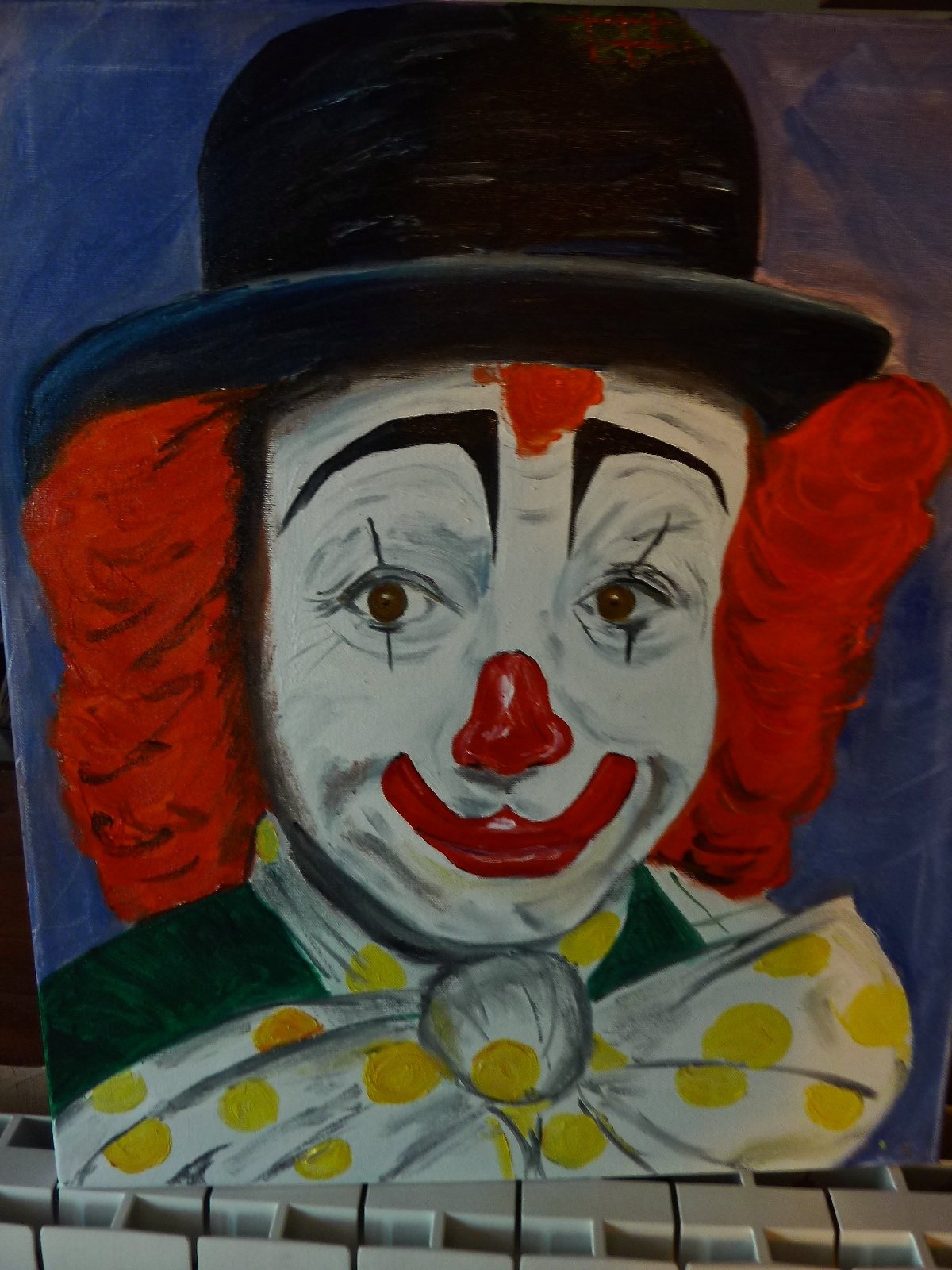 Clown joyeux et ahuri